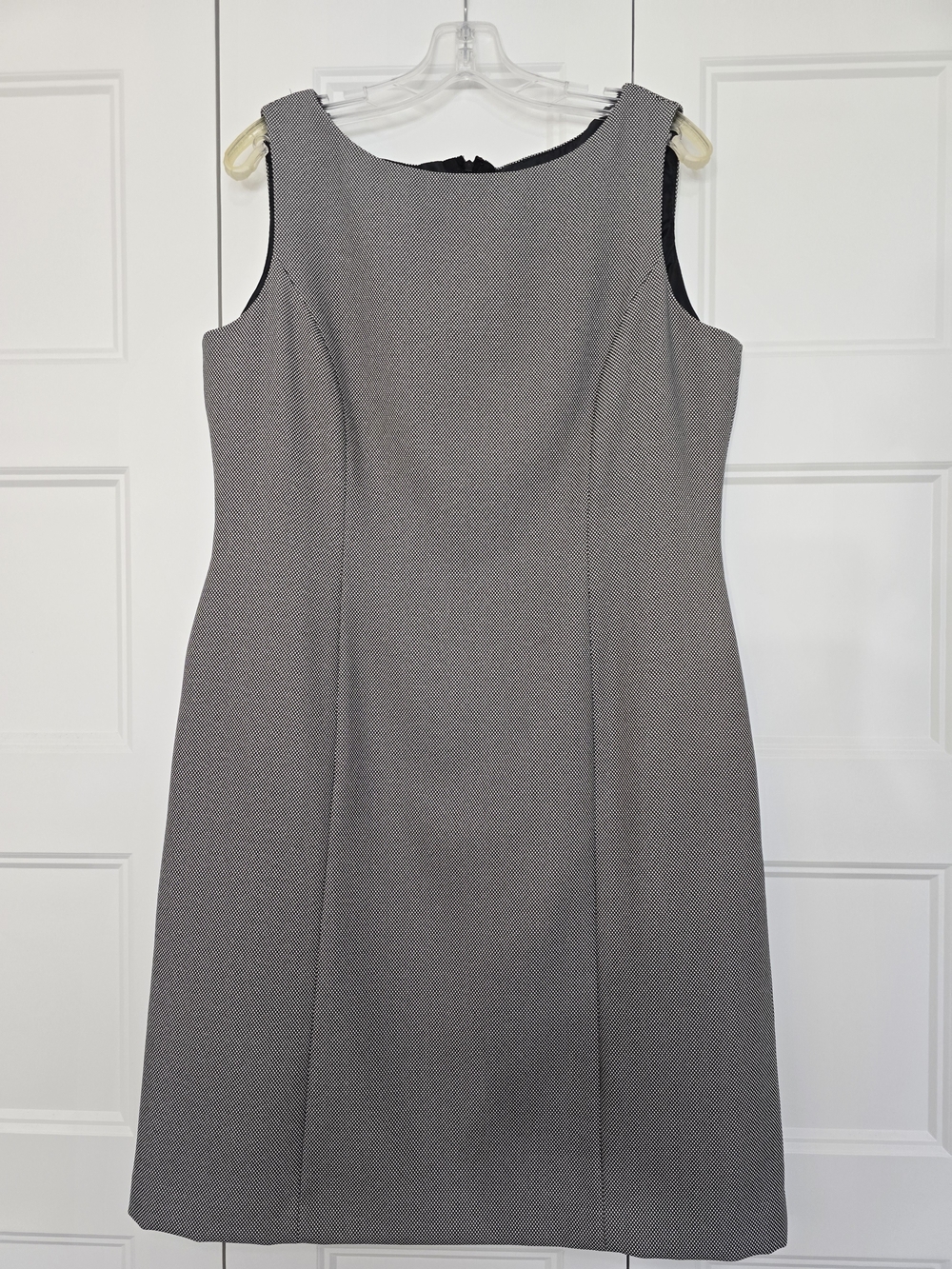 Tahari Arthur S. Levine Black And White Dress